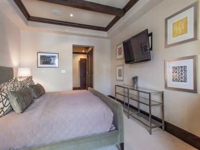 Luxury Vail 3 Bedroom Ski Condo - Sleeps 6 - Mountain Views Luxury Vail 3 Bedroom Ski Condo - Sleeps 6 - Mountain Views
